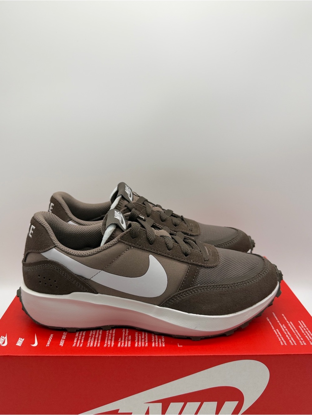 Nike Waffle Nav Mink Brown Grey FJ4195-201 Men’s Size 10